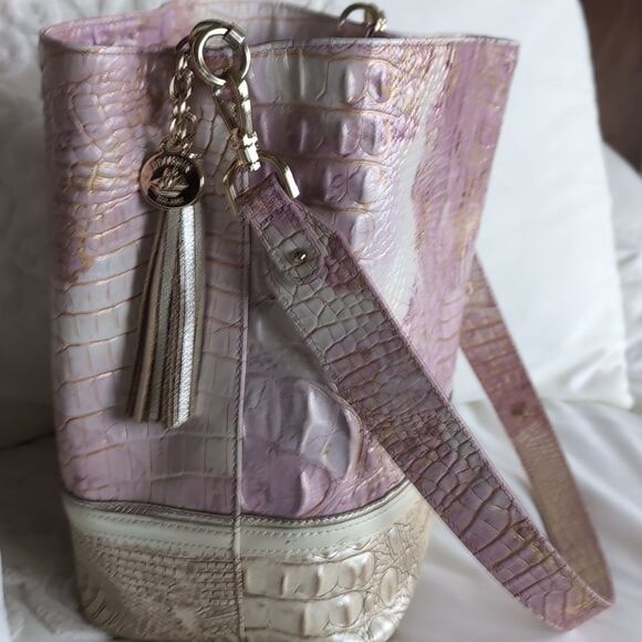 BRAHMIN Bucket Bag🩷 -Amelia Lilac Whimsey Shoulder Bucket Bag - Picture 4 of 15